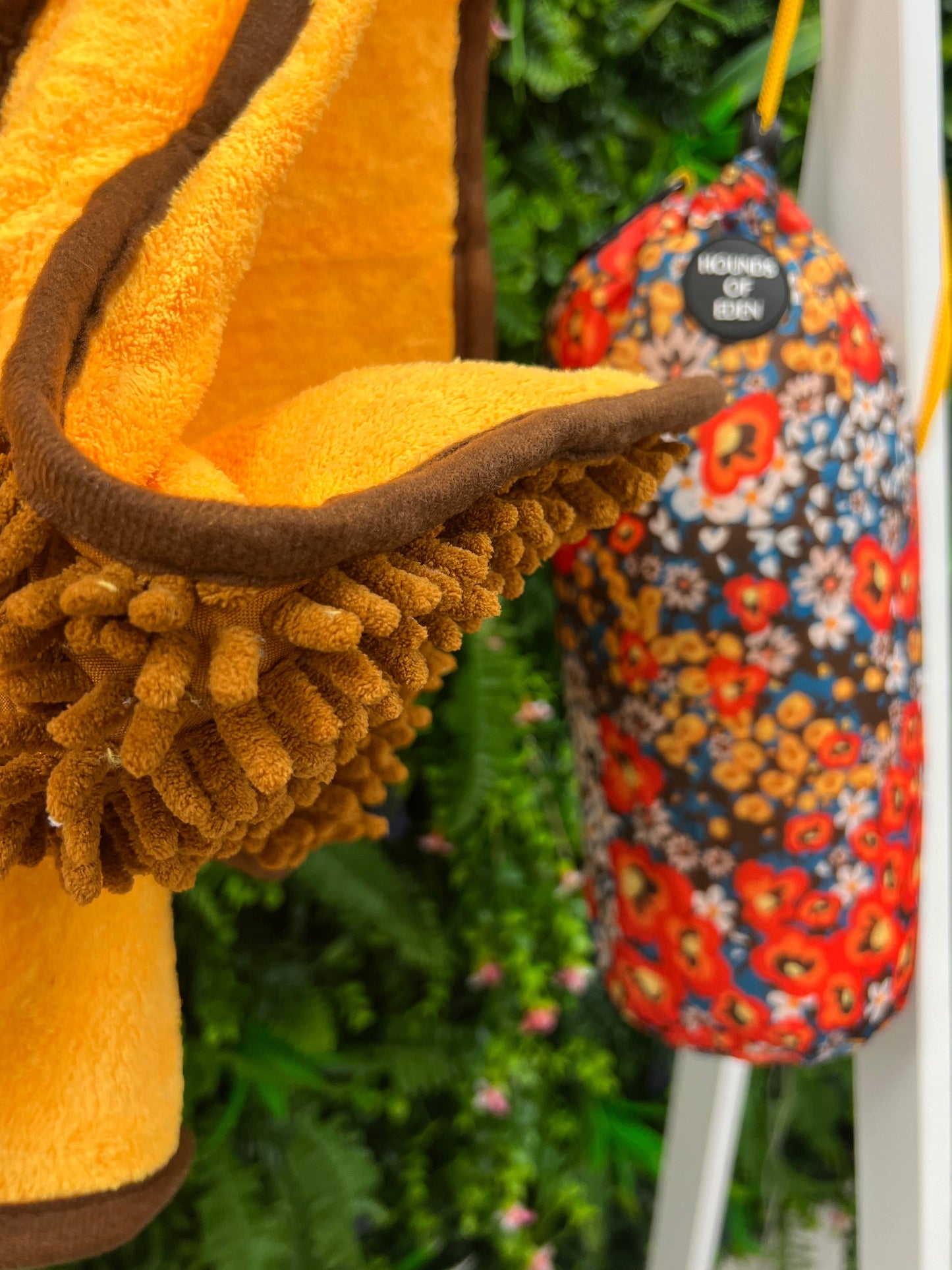 Retro Bloom Microfibre Dog Towel