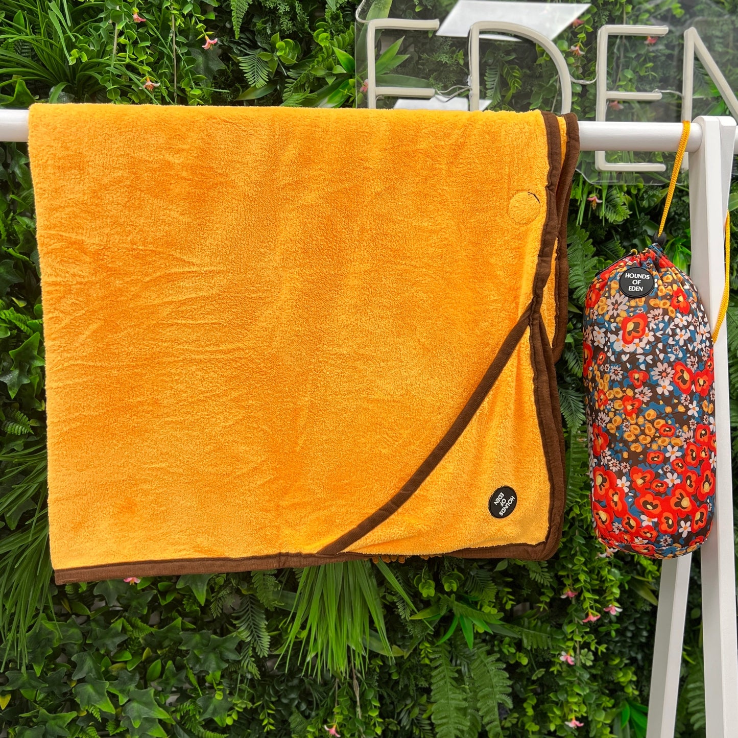 Retro Bloom Microfibre Dog Towel